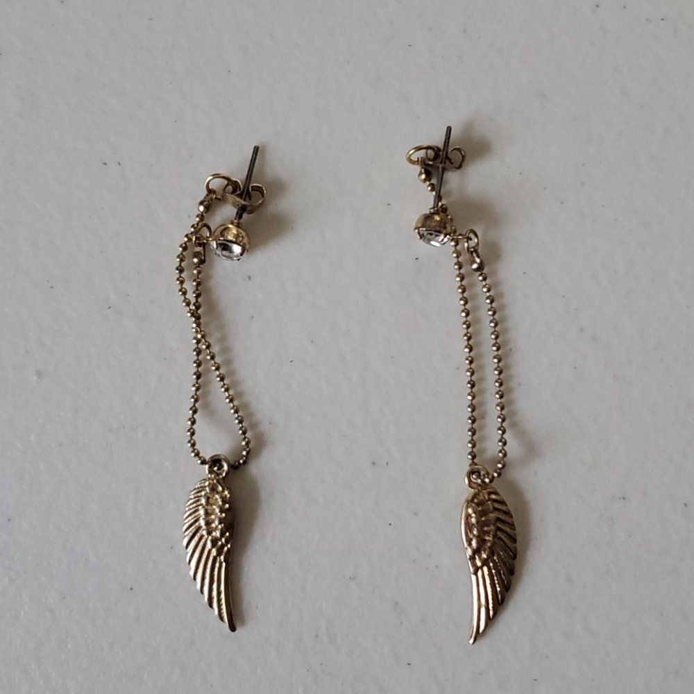 Long Wing Earings